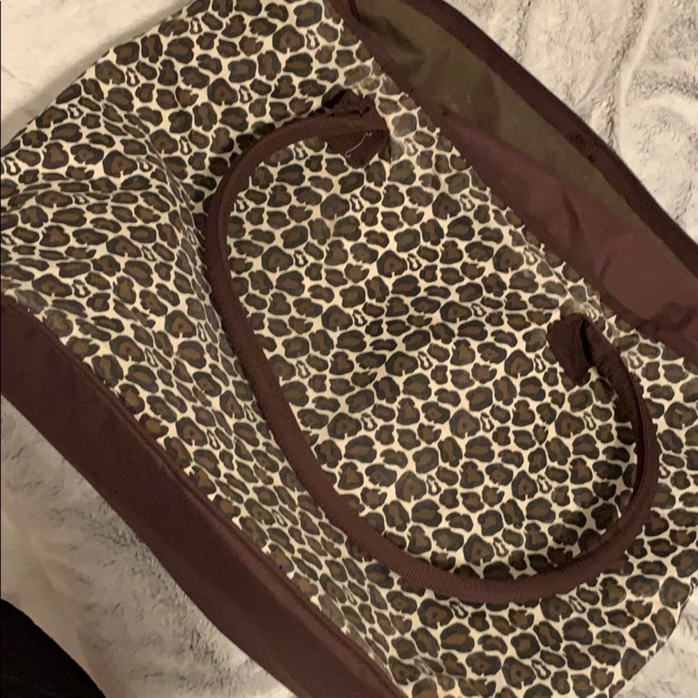 Big spacious cheetah tote